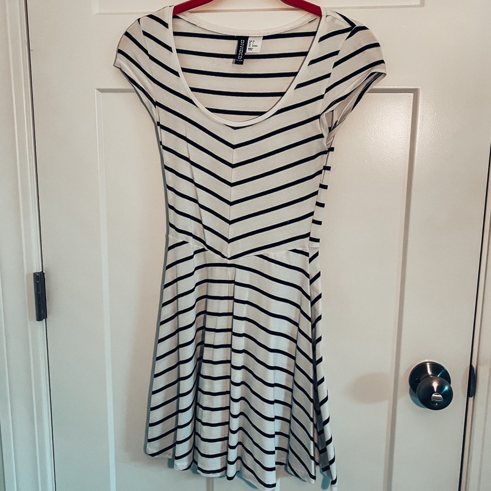 Short Sleeve Striped Dress